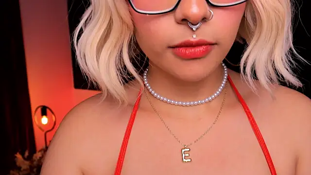 Snapshot of Misselektra__ chatting on December 2024 07:20:02 AM Misselektra online show from December 2024 07:20:02 AM