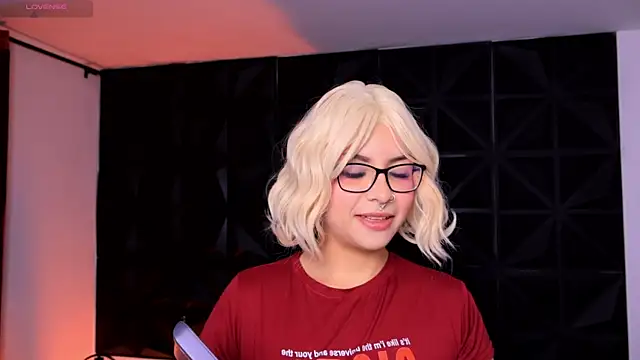 Snapshot of Misselektra__ chatting on January 2025 03:42:02 AM Misselektra online show from January 2025 03:42:02 AM