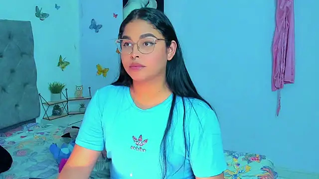 Snapshot of mabellfox chatting on January 2025 11:46:01 PM mabellfox online show from January 2025 11:46:01 PM