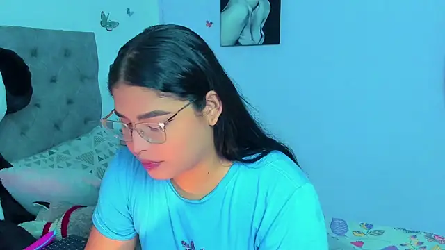 Snapshot of mabellfox chatting on January 2025 03:46:02 PM mabellfox online show from January 2025 03:46:02 PM