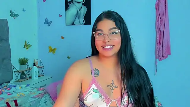 Snapshot of mabellfox chatting on January 2025 07:42:01 PM mabellfox online show from January 2025 07:42:01 PM