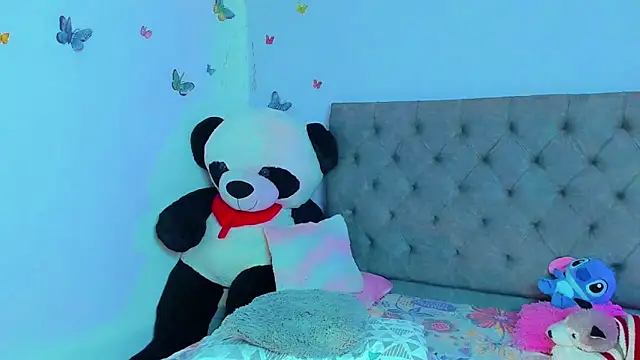 Snapshot of mabellfox chatting on February 2025 09:57:01 PM mabellfox online show from February 2025 09:57:01 PM