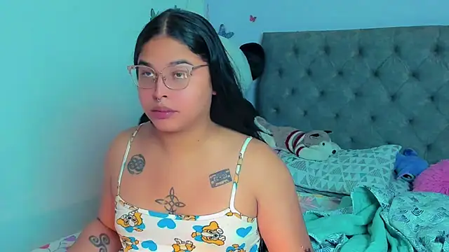 Snapshot of mabellfox chatting on March 2025 04:38:02 PM mabellfox online show from March 2025 04:38:02 PM