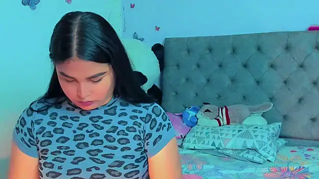 Snapshot of mabellfox chatting on March 2025 06:12:02 PM mabellfox online show from March 2025 06:12:02 PM