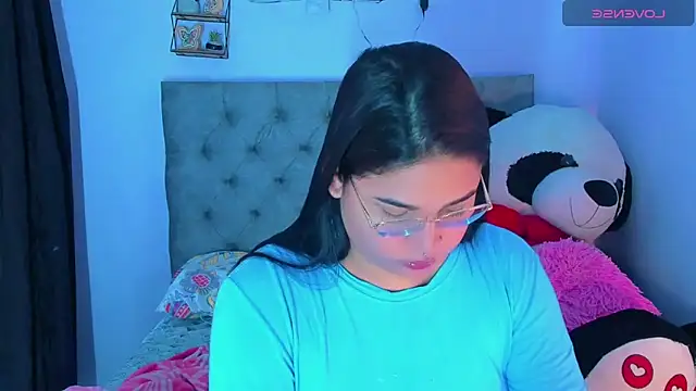 Snapshot of mabellfox chatting on September 2025 06:07:01 PM mabellfox online show from September 2025 06:07:01 PM