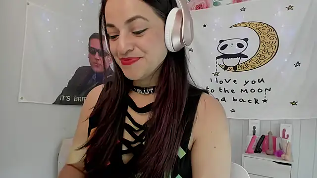 Snapshot of LovelyAzucena chatting on September 2025 01:59:01 PM LovelyAzucena online show from September 2025 01:59:01 PM