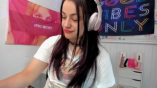 Snapshot of LovelyAzucena chatting on October 2025 01:53:02 PM LovelyAzucena online show from October 2025 01:53:02 PM