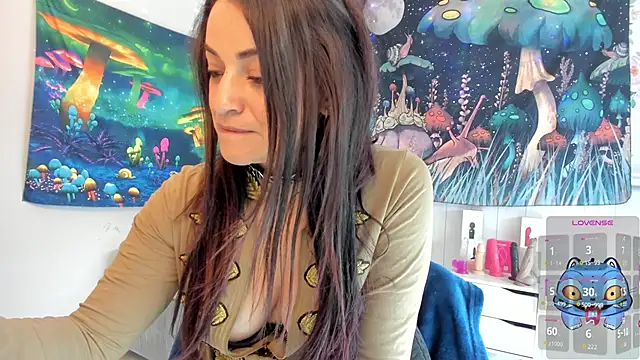 Snapshot of LovelyAzucena chatting on November 2025 03:01:02 PM LovelyAzucena online show from November 2025 03:01:02 PM