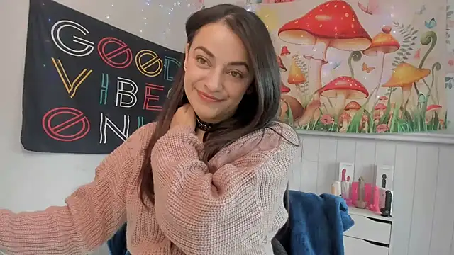 Snapshot of LovelyAzucena chatting on December 2025 02:58:02 PM LovelyAzucena online show from December 2025 02:58:02 PM