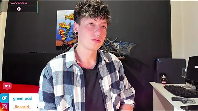 Green acid01 online show from September 2025 09:31:02 AM