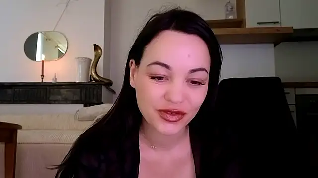 Lilie romeo online show from December 2024 11:22:02 AM