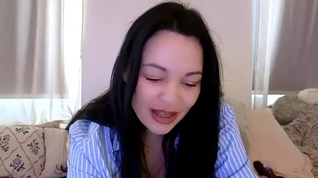 Lilie romeo online show from November 2025 12:07:01 PM