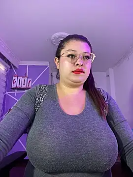 MiiaaJoness online show from January 2025 03:01:01 PM