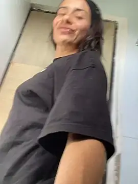 Snapshot of ayy_falcon chatting on December 2024 07:02:02 PM ayy falcon online show from December 2024 07:02:02 PM