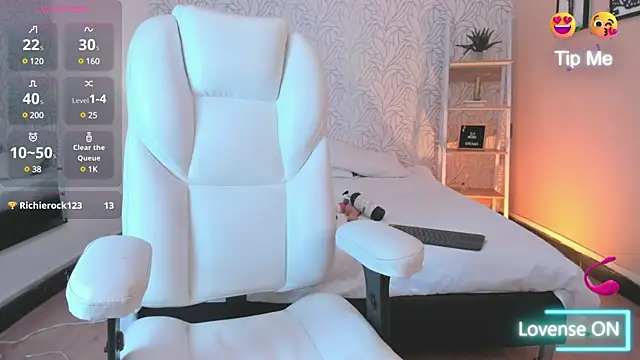 Snapshot of ayy_falcon chatting on March 2025 09:56:01 PM ayy falcon online show from March 2025 09:56:01 PM