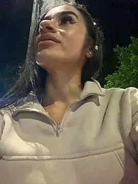 Snapshot of ayy_falcon chatting on March 2025 02:04:01 AM ayy falcon online show from March 2025 02:04:01 AM