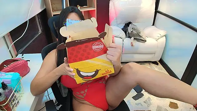 Snapshot of CelesteBrucee chatting on January 2025 11:36:02 PM CelesteBrucee online show from January 2025 11:36:02 PM