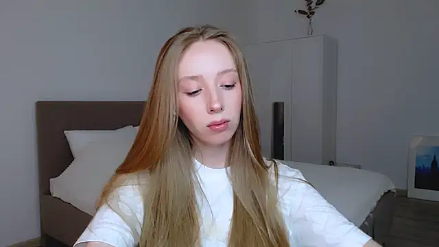 Luna insniity online show from January 2025 08:41:01 PM