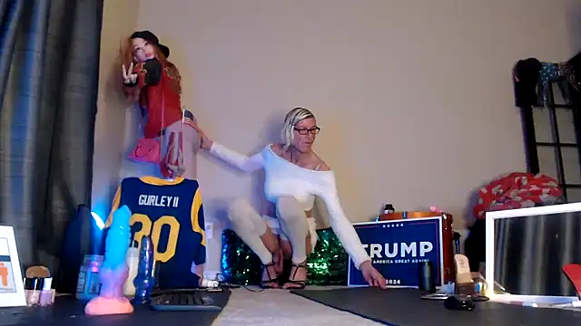 Taylorsexbot online show from December 2024 04:12:01 AM