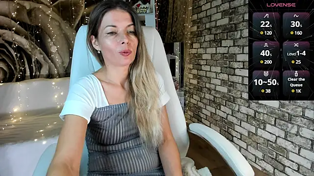 Snapshot of Eva_Melow chatting on January 2025 10:35:02 PM Eva Melow online show from January 2025 10:35:02 PM