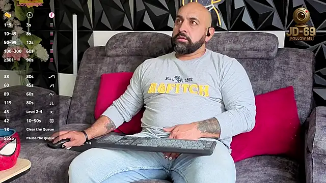 Snapshot of JD-69 chatting on December 2025 05:30:01 PM JD-69 online show from December 2025 05:30:01 PM