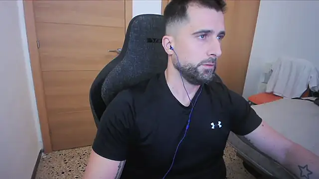 alex877x online show from October 2025 08:35:02 AM