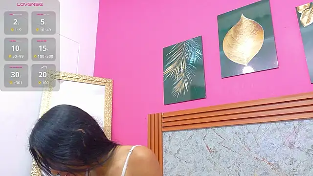 littlee emilyy  online show from March 2026 12:53:02 PM