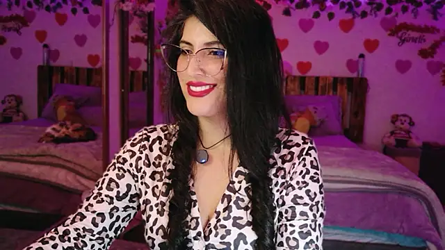 azahar  ziiz online show from February 2026 01:04:01 AM