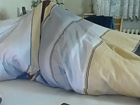 Snapshot of HornyRalfi55 chatting on February 2026 04:28:02 AM HornyRalfi55 online show from February 2026 04:28:02 AM