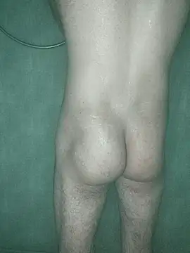 Snapshot of _Scorpion_ chatting on November 2025 08:57:01 PM Scorpion online show from November 2025 08:57:01 PM