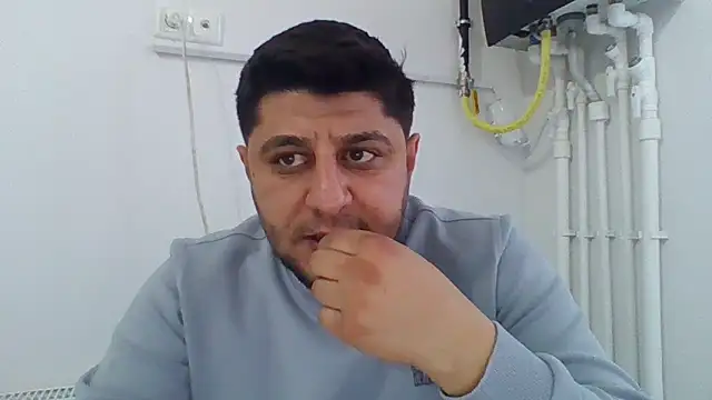 Snapshot of erkekkkadam chatting on March 2025 03:34:01 PM erkekkkadam online show from March 2025 03:34:01 PM