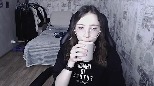 AmeliaKamishiro online show from December 2024 07:46:01 AM