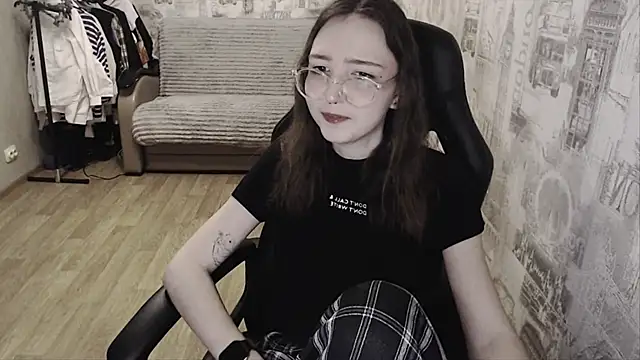 AmeliaKamishiro online show from January 2025 02:56:02 PM