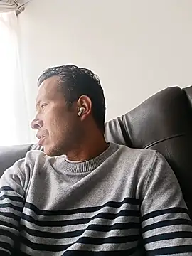cachorro0527 online show from May 2026 02:45:02 PM