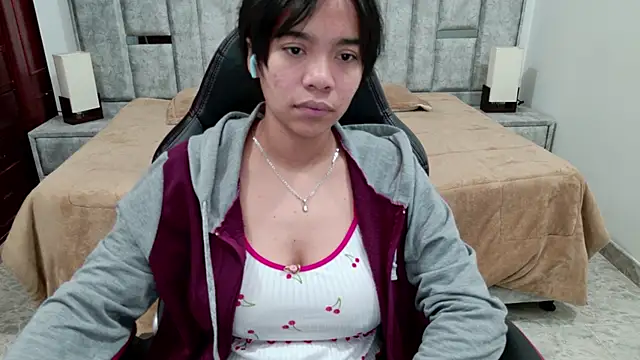 laureentt  online show from April 2026 03:09:02 AM