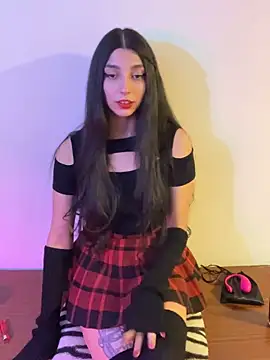 Snapshot of Felicia_smok3 chatting on December 2025 01:44:01 AM Felicia smok3 online show from December 2025 01:44:01 AM