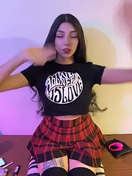 Snapshot of Felicia_smok3 chatting on February 2026 03:49:02 AM Felicia smok3 online show from February 2026 03:49:02 AM