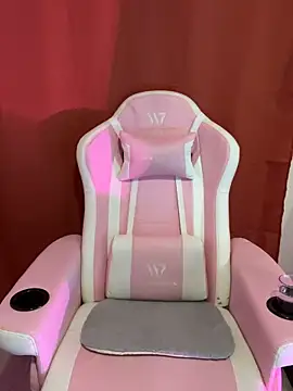 Snapshot of Felicia_smok3 chatting on February 2026 01:06:01 AM Felicia smok3 online show from February 2026 01:06:01 AM