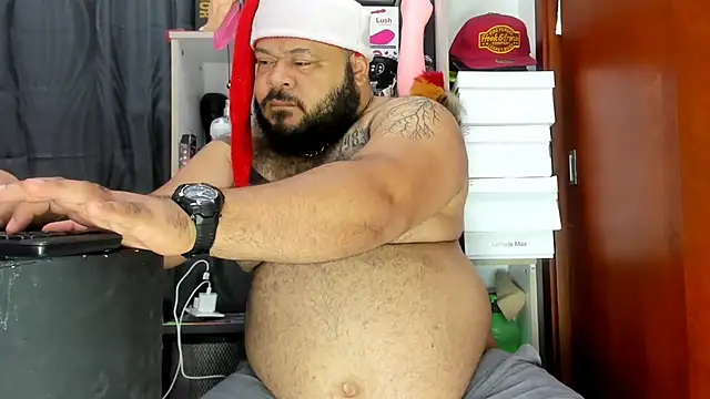 Snapshot of Latino_bigcock chatting on December 2024 03:09:02 PM Latino bigcock online show from December 2024 03:09:02 PM