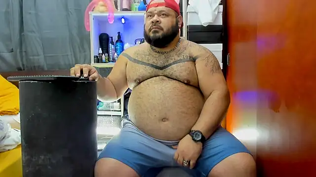 Snapshot of Latino_bigcock chatting on January 2025 04:06:01 PM Latino bigcock online show from January 2025 04:06:01 PM