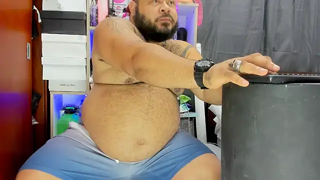 Snapshot of Latino_bigcock chatting on February 2025 02:47:02 AM Latino bigcock online show from February 2025 02:47:02 AM