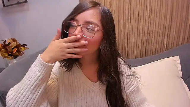 Snapshot of Eva_Macalliter chatting on December 2024 03:26:02 AM Eva Macalliter online show from December 2024 03:26:02 AM