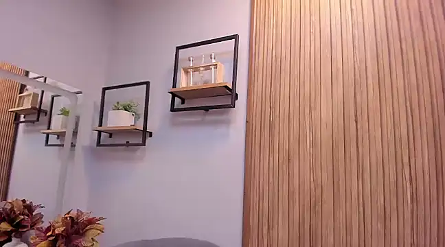 Snapshot of Eva_Macalliter chatting on December 2024 09:32:02 AM Eva Macalliter online show from December 2024 09:32:02 AM