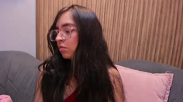 Snapshot of Eva_Macalliter chatting on January 2025 03:19:02 AM Eva Macalliter online show from January 2025 03:19:02 AM