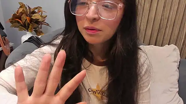 Snapshot of Eva_Macalliter chatting on March 2025 02:40:02 AM Eva Macalliter online show from March 2025 02:40:02 AM