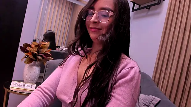 Snapshot of Eva_Macalliter chatting on November 2025 03:39:02 AM Eva Macalliter online show from November 2025 03:39:02 AM