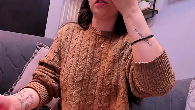 Snapshot of Eva_Macalliter chatting on November 2025 03:18:02 AM Eva Macalliter online show from November 2025 03:18:02 AM