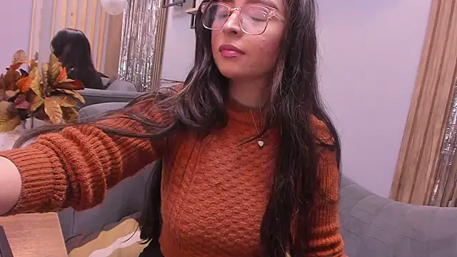 Snapshot of Eva_Macalliter chatting on December 2025 03:23:02 AM Eva Macalliter online show from December 2025 03:23:02 AM