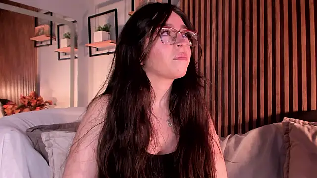Eva Macalliter online show from July 2026 11:25:02 PM