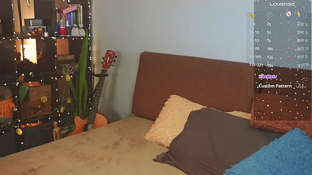 Snapshot of bananya_kitty chatting on April 2026 07:30:01 AM bananya kitty online show from April 2026 07:30:01 AM